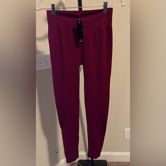 New Mix Burgundy Zip-Up Hoodie and Leggings Set. . One Size - Picture 3 of 4